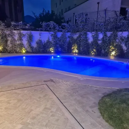 Luxury Helena In With Private Pool ヴィラ